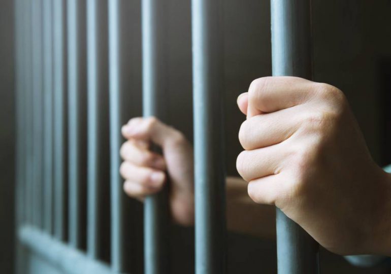 Fiscalía obtiene condena de 15 años de prisión contra profesor que abusó sexualmente de una adolescente
