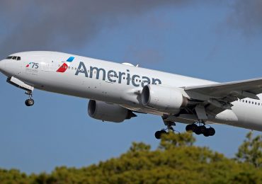 Mujer de 41 años muere tras "enfermarse" en un vuelo de American Airlines procedente de República Dominicana