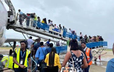 Francia evacua de Haití a 170 de sus ciudadanos