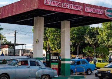 Cuba pone en vigor un aumento que quintuplica el precio del combustible