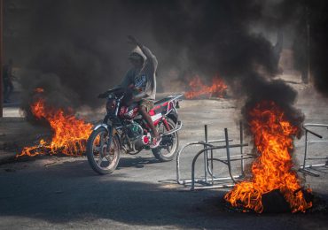 Estado de emergencia y toque de queda en capital de Haití tras fuga masiva de presos
