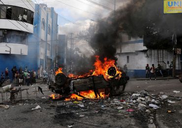 EEUU anuncia un plan para evacuar a sus ciudadanos atrapados en Haití