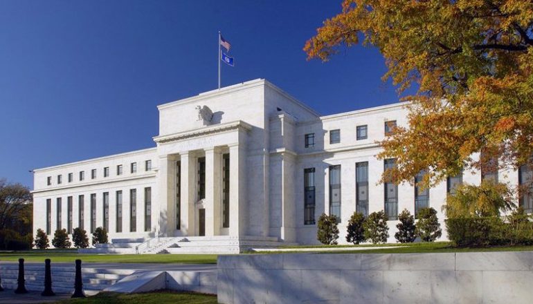 Reserva Federal de EEUU aumenta proyección de crecimiento del PIB a 2,1% en 2024