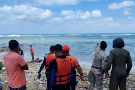 Tres personas desaparecidas en playa restringida de Puerto Plata, uno de ellos miembro de la Defensa Civil
