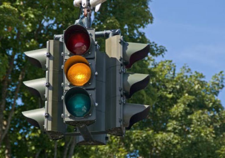 Contraloría realiza auditoría especial a proyecto semáforos inteligentes