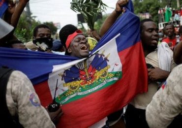 Haití impone estado de emergencia en Puerto Príncipe por un mes