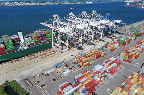 Tráfico marítimo en Baltimore queda "suspendido hasta nuevo aviso", anuncian autoridades de EEUU