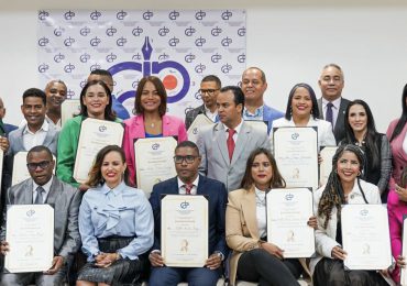 CDP Distrito Nacional reconoce el talento y trayectoria de 26 periodistas