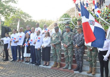 Ministerio de Defensa rinde tributo a los héroes de la Batalla del 30 de marzo