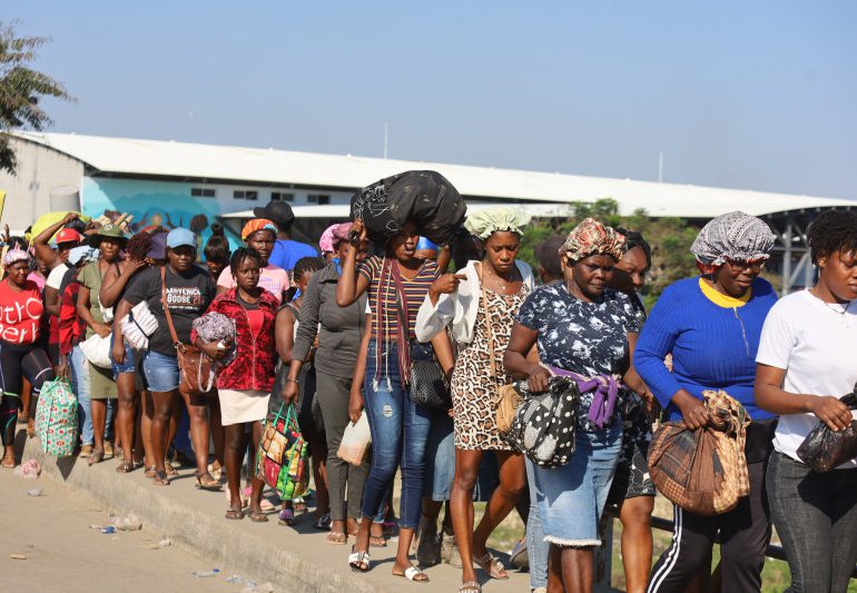 Cerca de 100.000 personas huyeron de Puerto Príncipe en un mes, dice la ONU
