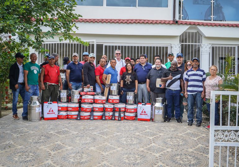 PROMEGAN entrega herramientas a ganaderos de 17 asociaciones en Espaillat y Puerto Plata