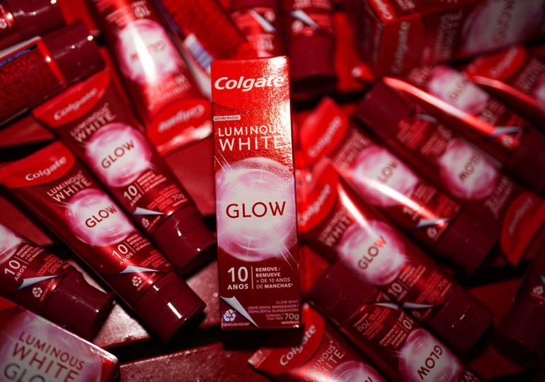 Colgate - Palmolive presenta al mercado dominicano nueva crema dental: ‘Colgate Luminous White Glow’