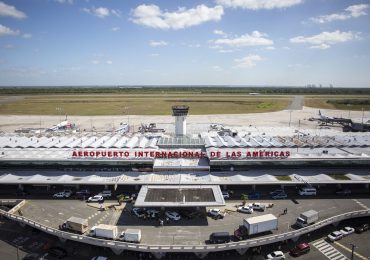 Normalizan operaciones del Aeropuerto Internacional de Las Américas luego de detectarse un bache