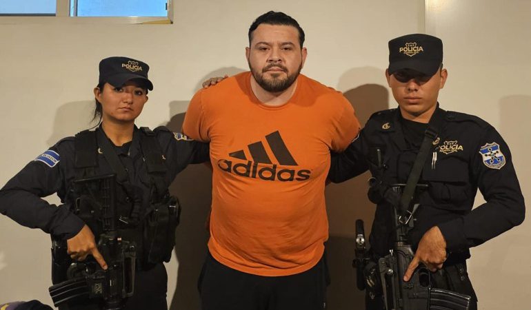Capturan por corrupción a alto funcionario de gobierno salvadoreño