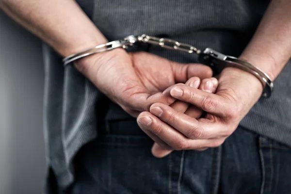 Condenan a 20 años de prisión a hombre que abusaba sexualmente de su hija de cinco años en Santiago