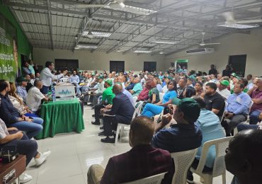 Senador Félix Bautista garantiza próximo gobierno de Leonel Fernández bajará precios de medicamentos
