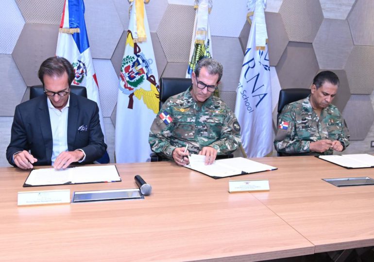 MIDE, UNADE y Barna Managemnt School firman convenio de cooperación Académico beneficiará a militares