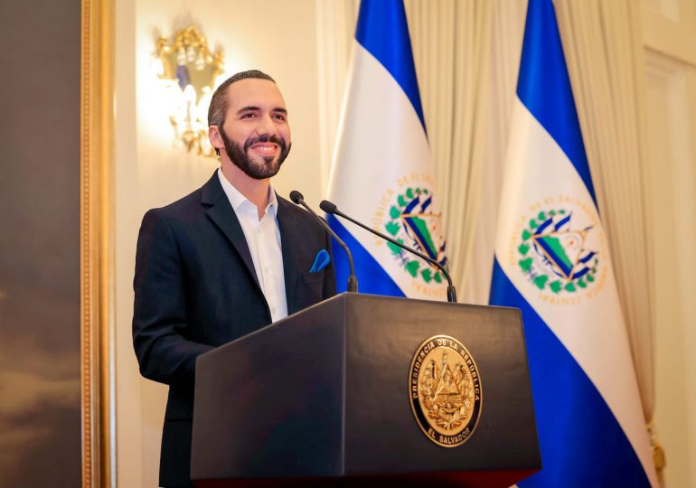 Bukele lanza oferta de recompra de deuda soberana de El Salvador