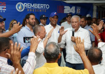 Juramentan en el PRM a Remberto Cruz, excandidato a senador por Alianza Rescate RD
