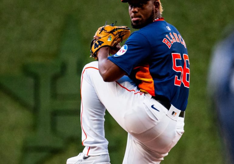 Ronel Blanco lanza no-hitter por los Astros, se convierte en el décimo lanzador dominicano en conseguirlo