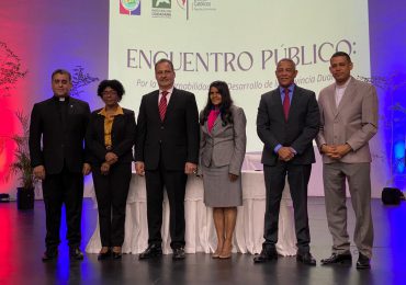 Candidatos a la senaduría por la provincia Duarte presentan propuestas legislativas 