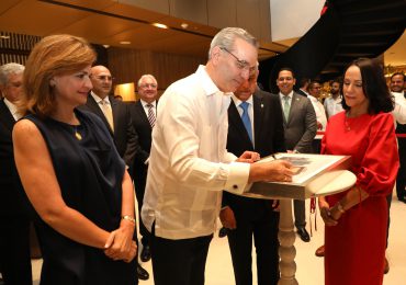 Abinader asiste a inauguración del HOMS Health and Wellness Center, que fortalecerá el turismo de salud en Santiago