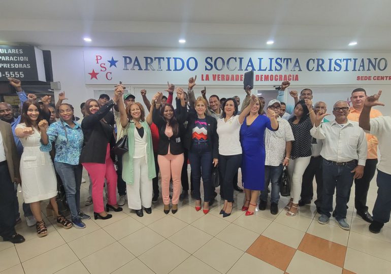 PSC proclama a Indhira Polanco como su candidata a diputada