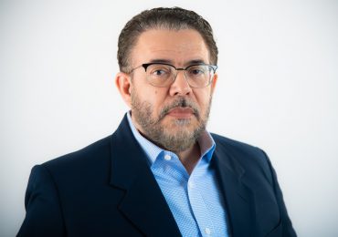 Partido Cívico Renovador proclama a Guillermo Moreno candidato a senador