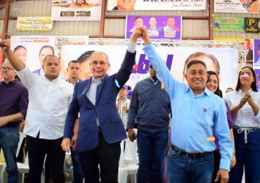 Danilo Medina: "En febrero, el Gobierno del PRM hizo cosas que nadie esperaba que se hiciera en democracia"