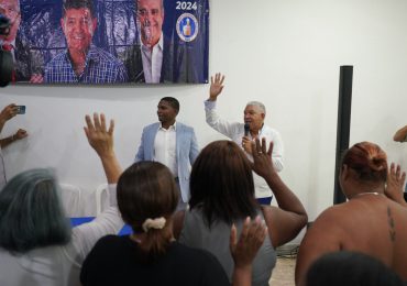 Presidentes comités de base del PLD y FP en Santo Domingo Oeste pasan al PRM