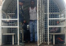 Haitiano agrede con una cadena a chofer de Migración en Higüey