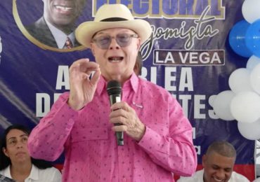 Hipólito Mejía encabeza acto en La Vega en apoyo a la reelección de Luis Abinader