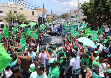 Leonel encabeza otra marcha-caravana en San Pedro de Macorís