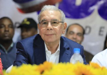 Danilo Medina encabeza asambleas del PLD en Neiba y Duvergé: llama al pueblo a votar masivamente este 19 de mayo