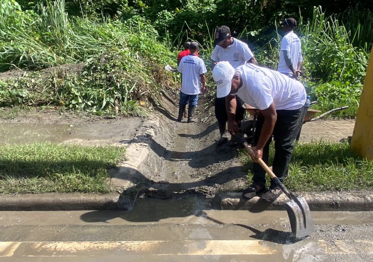 Alcaldía de Santo Domingo Norte continúa operativos de limpieza ante lluvias registradas