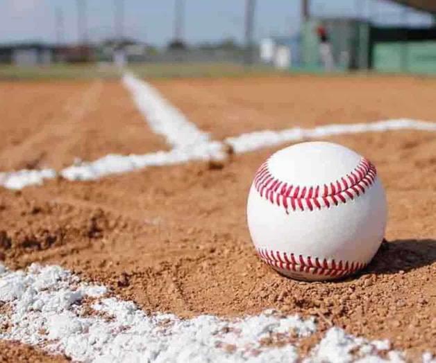 Agencia denuncia usan nombres de equipos de de béisbol profesional para intimidar y extorsionar a jóvenes atletas