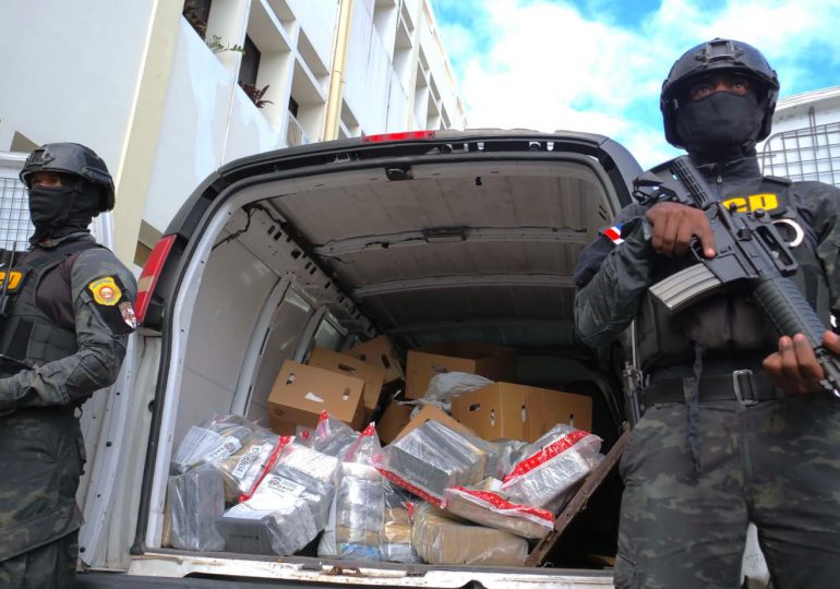 Confiscan envío de 180 paquetes de cocaína a España camuflados en carga de frutas