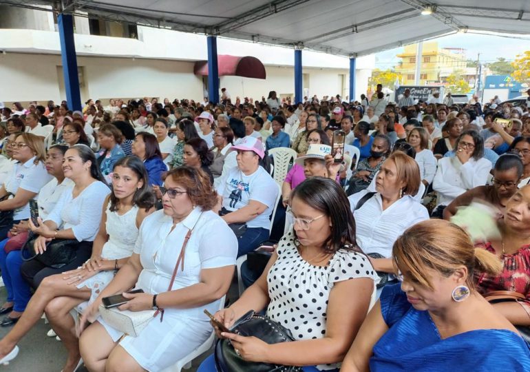 "Frente de Mujeres Modernas del PRM” impulsan liderazgo femenino en la política dominicana en juramentación del Comando de Campaña Femenino en Santo Domingo