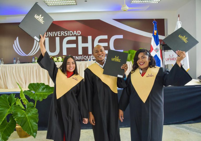 UFHEC graduó nuevos profesionales en Moca