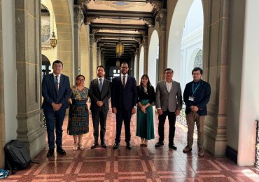 Expertos dominicanos intercambian experiencias en cumplimiento e integridad en Palacio Nacional de Guatemala
