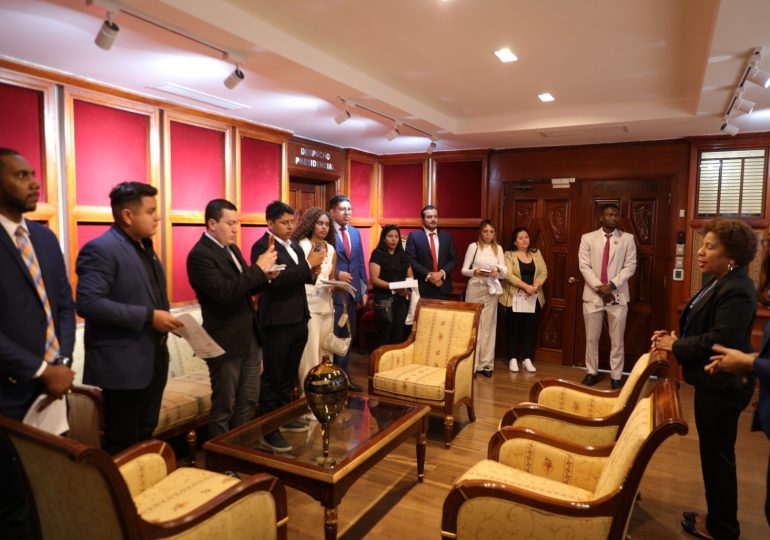 Alianza Global de Jóvenes Políticos visita el Senado