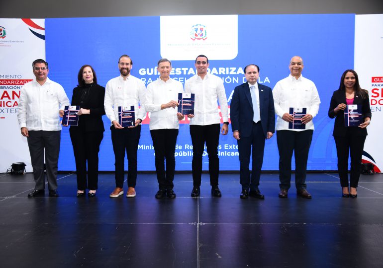 MIREX presenta Guía Estandarizada de la Semana Dominicana en el Exterior