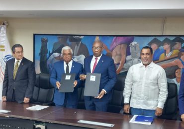 UASD recibe terrenos para construcción Centro Santo Domingo Este