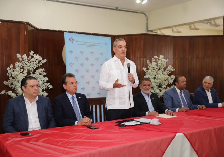 Presidente FDC, dice: Abinader es único presidente en ejercicio que asiste a encuentro con los comerciantes como candidato presidencial