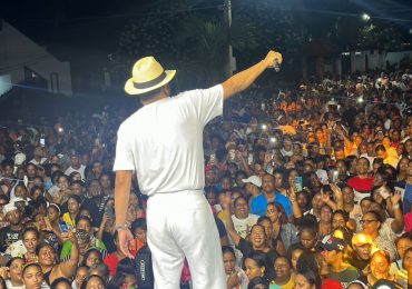 Wason Brazoban rompe récords de asistencia en concierto gratuito en la historia del entretenimiento en RD