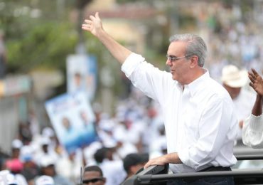 Luis Abinader continuará actividades políticas en Cotuí, Barahona y Azua este sábado