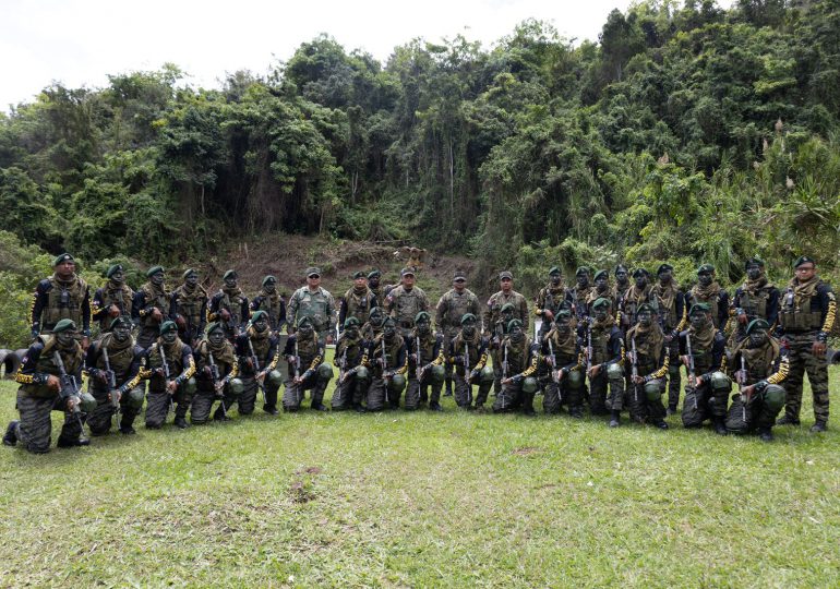 Ejército continúa fortaleciendo el entrenamiento de sus unidades