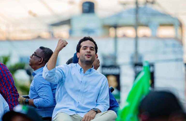 “Nunca se trató de ganarle a otro”: Omar celebra su victoria como senador