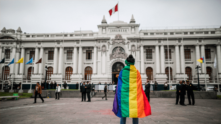 Gobierno de Perú califica de “enfermos mentales” a personas con transexualismo y transvestismo de rol dual
