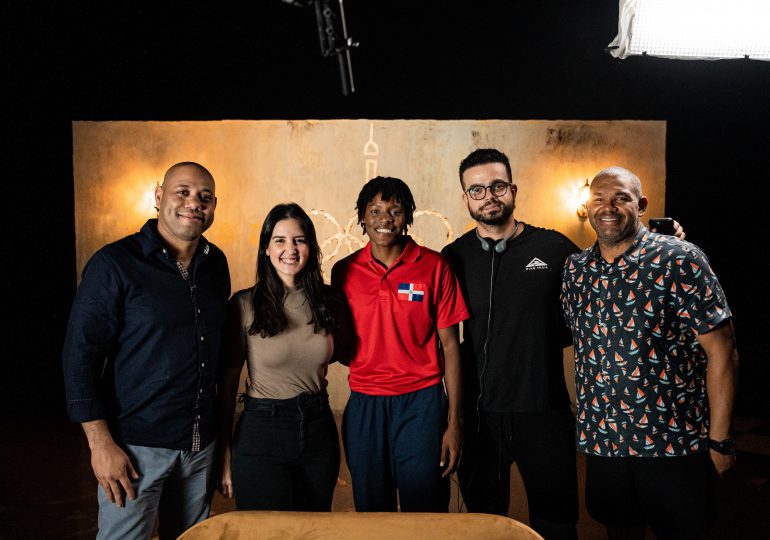 Jessica Hasbún y Kelvin Liria presentan la segunda temporada de "Quisqueyanos Valientes"